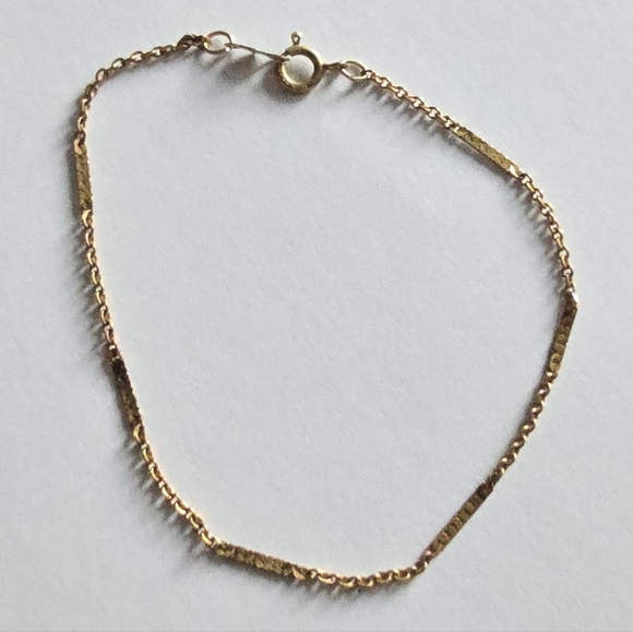 Vintage gold filled bracelet dainty thin feminine classic minimalist - Picture 1 of 10